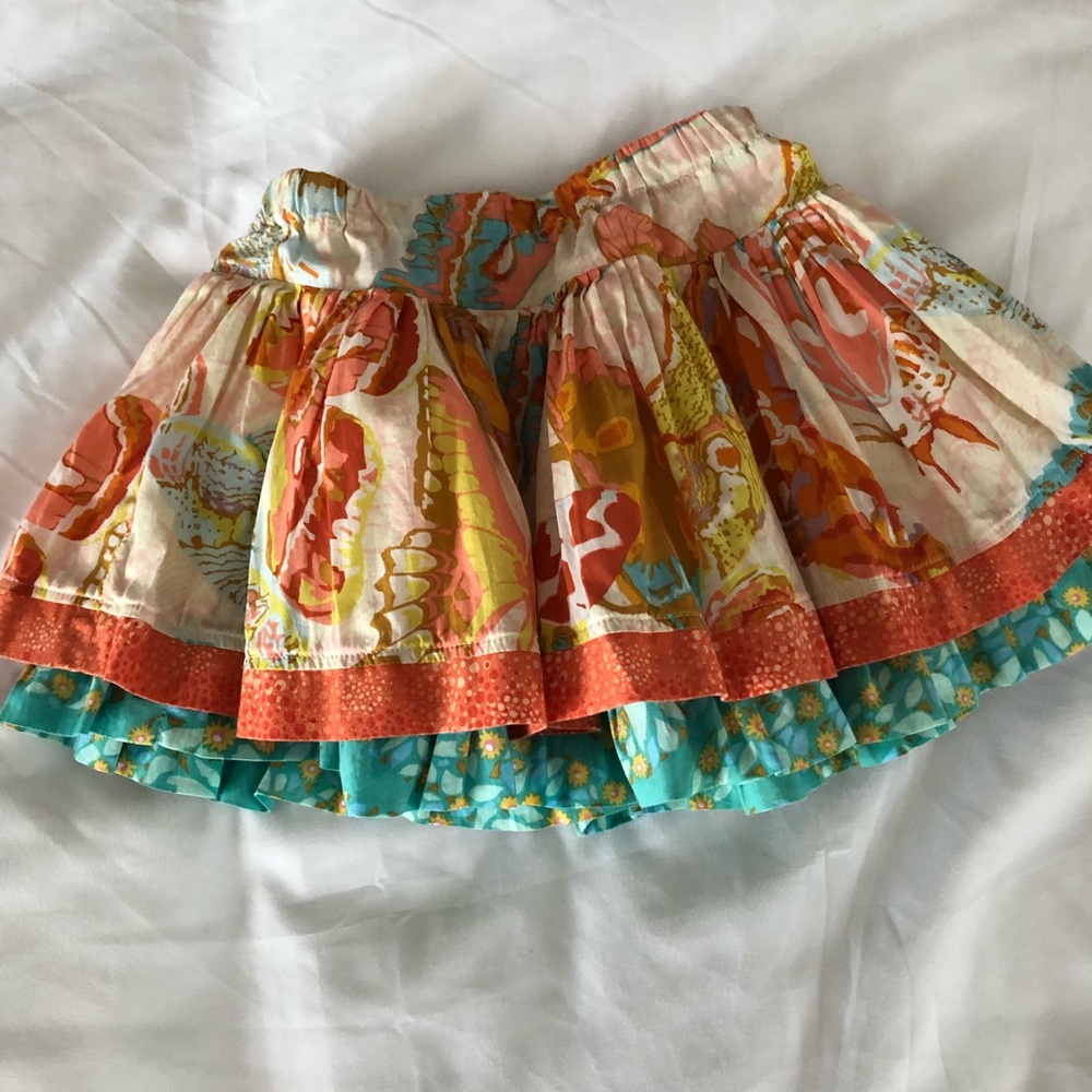 Size 2 toddler skirt. Elastic waist.